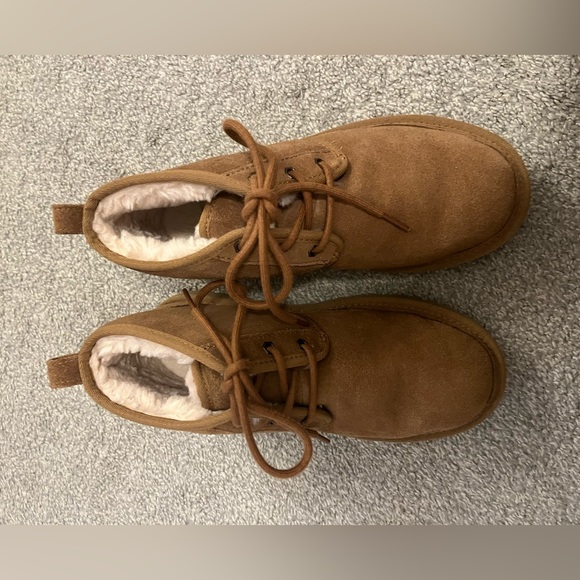 Ugg Neumel Chestnut Boot Size 9 - Picture 4 of 5
